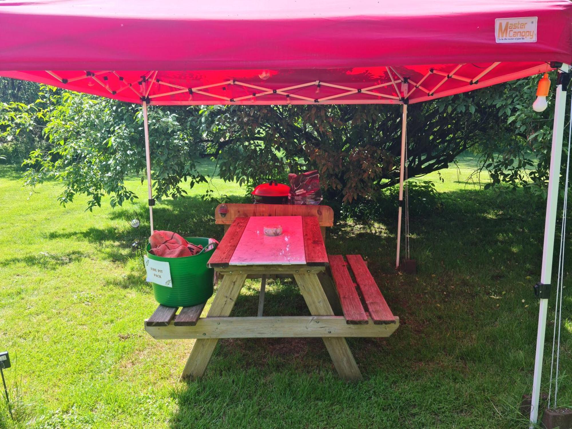 The Potting Shed Luxury tent *